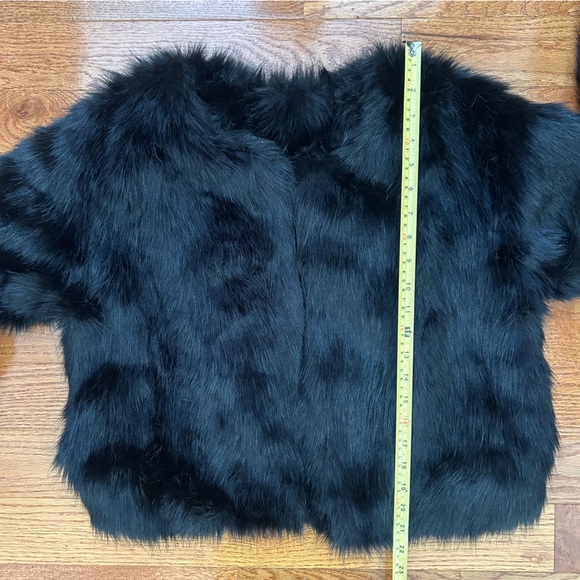 Fashion Nova Luxe Black cropped faux fur jacket L - Picture 5 of 16